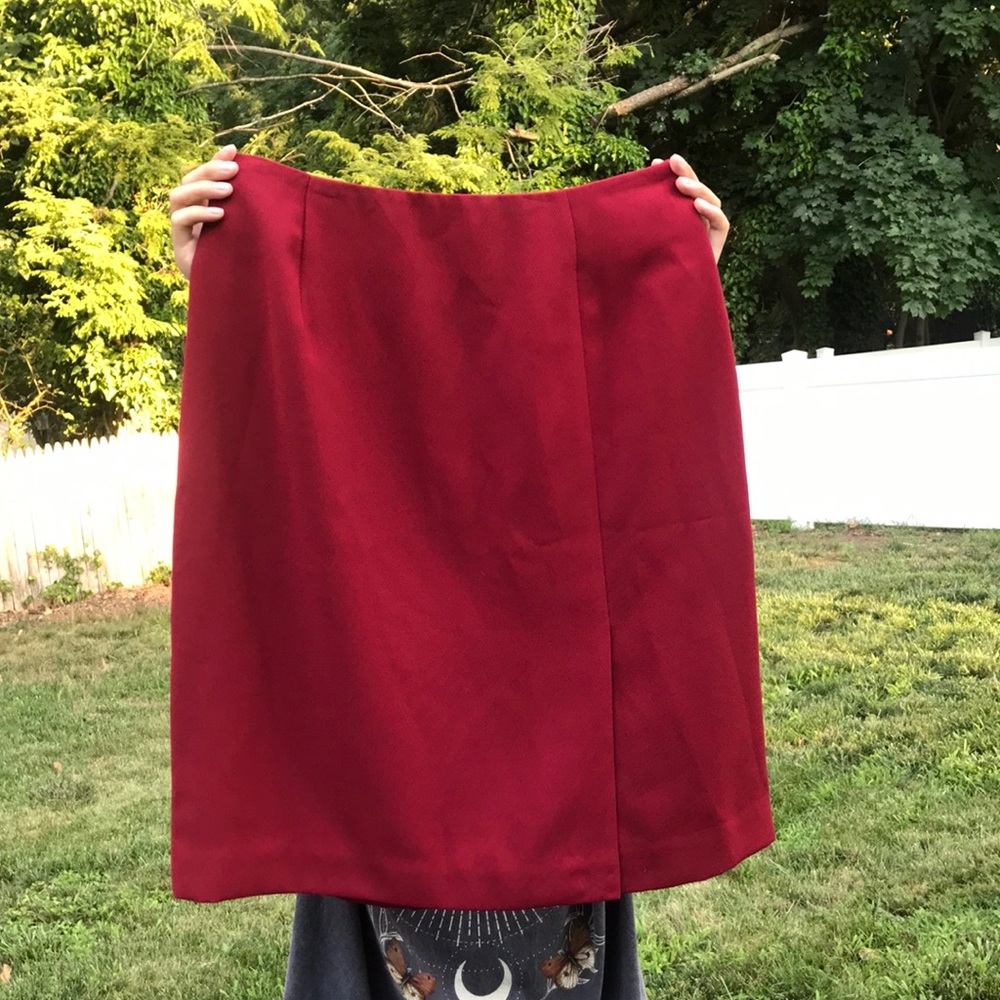 Vintage charter club red knee length skirt